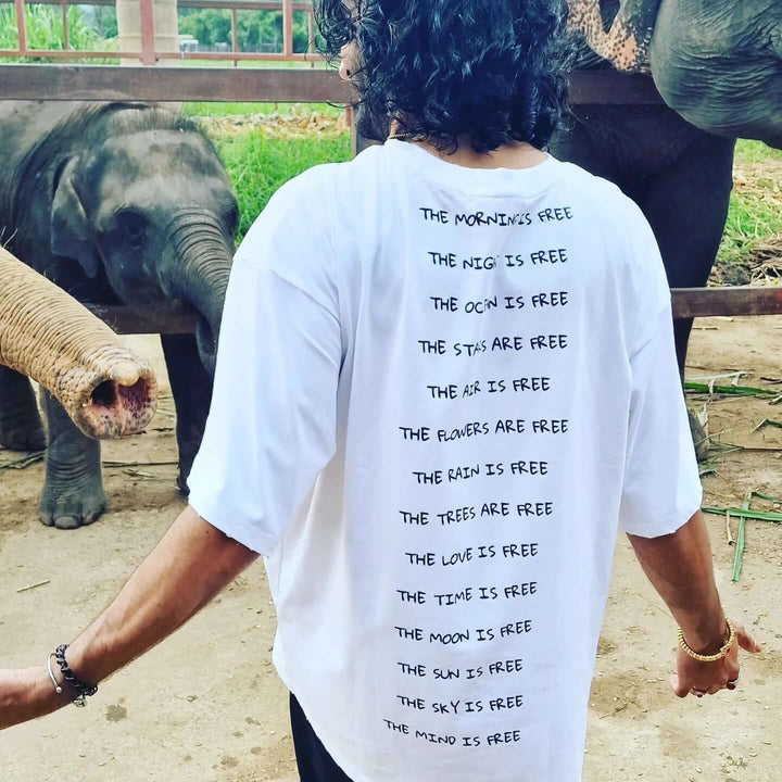 Introducing The Frog T-shirt in White. It's made in high-end quality cotton. The distressed effects fits relaxed in the body with dropped shoulders. Iconic Cactus Becks signature at the front. The back is inspired by the lively spirit of the frog. This t-shirt is a canvas for adventure and artistic expression. The Mind Is Free.